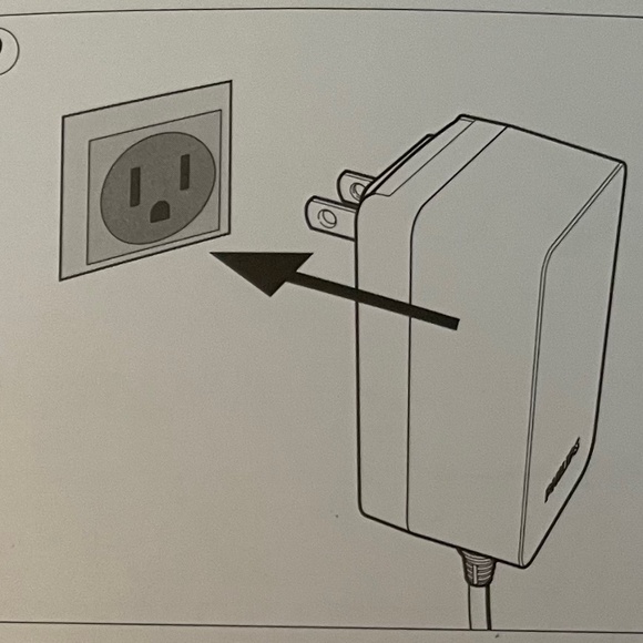 Philips Hue Smart Light  lightstrip w/regular and multicolored lights - Picture 8 of 12